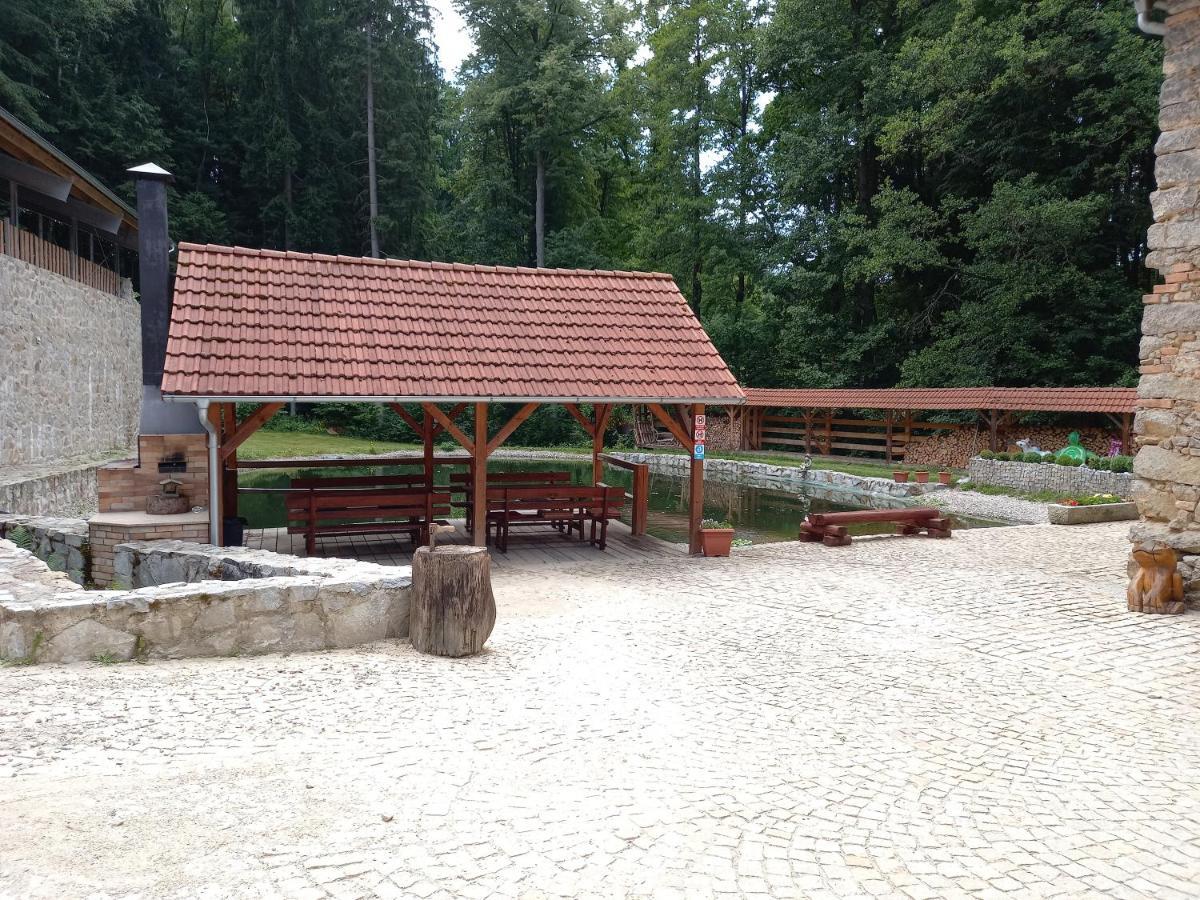 Hotel Zevluv Mlyn Nové Hrady Exterior foto